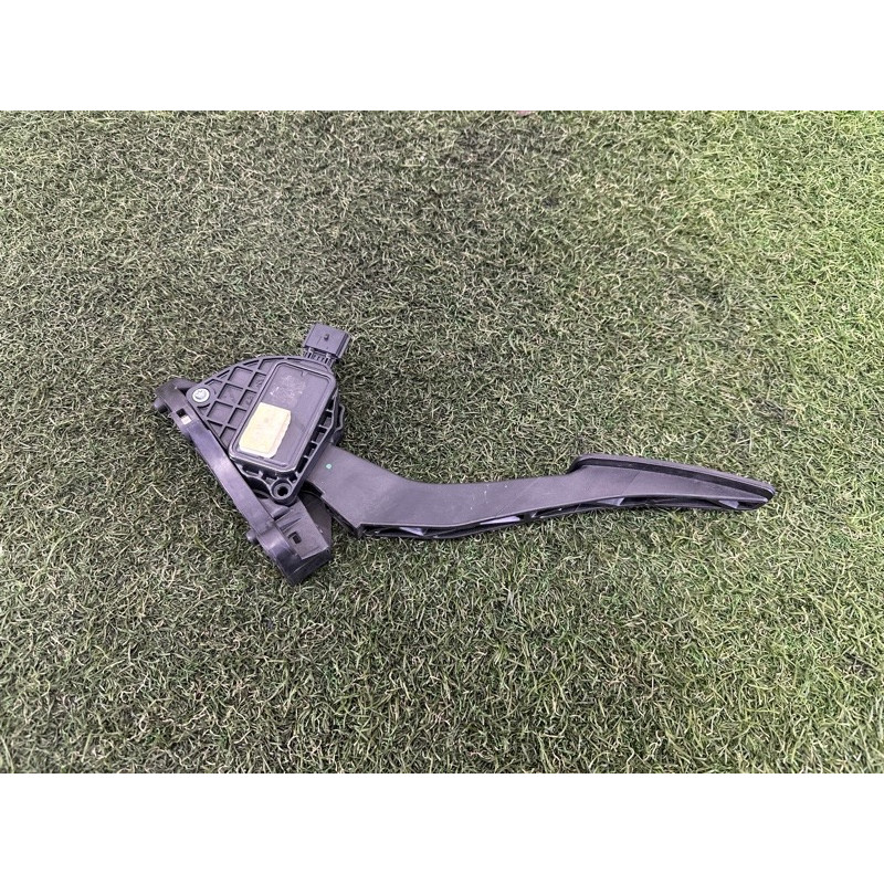 Педаль газа (электрика двигателя) LAND ROVER Range Rover Evoque L538 2016 2.0 LR061002