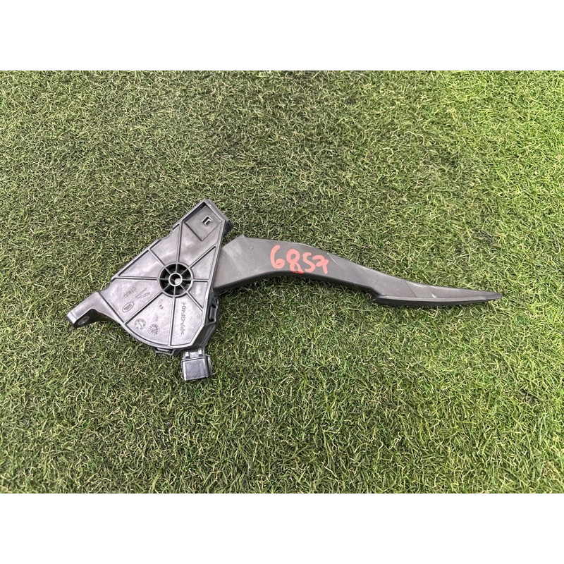 Педаль газа (электрика двигателя) LAND ROVER Range Rover Evoque L538 2016 2.0 LR061002