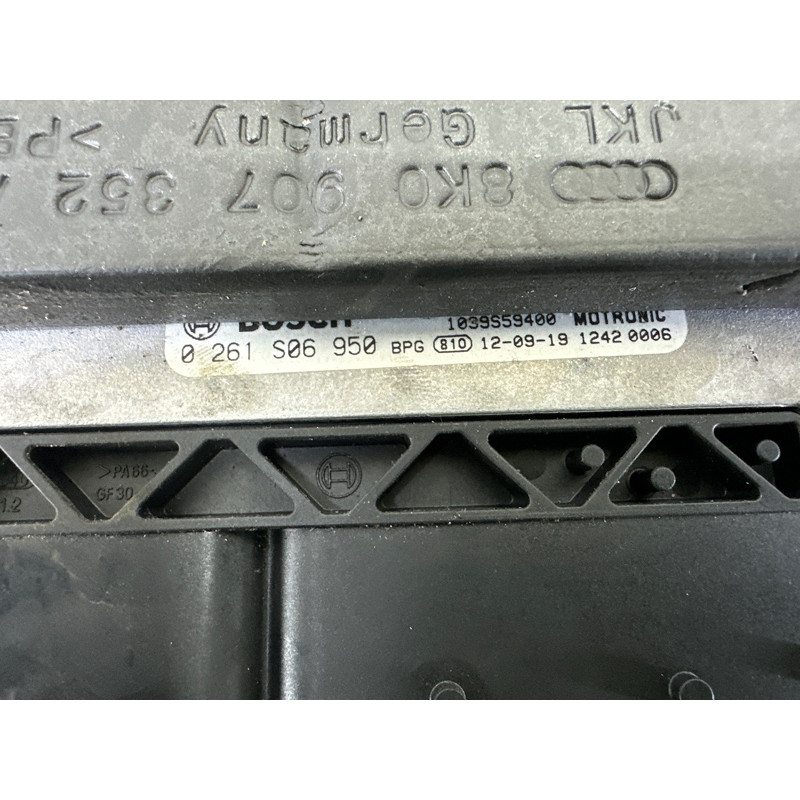 Блок управления двигателем (электрика / блоки управления) AUDI A4 B8 2013 2.0 TFSI 8K5907115F