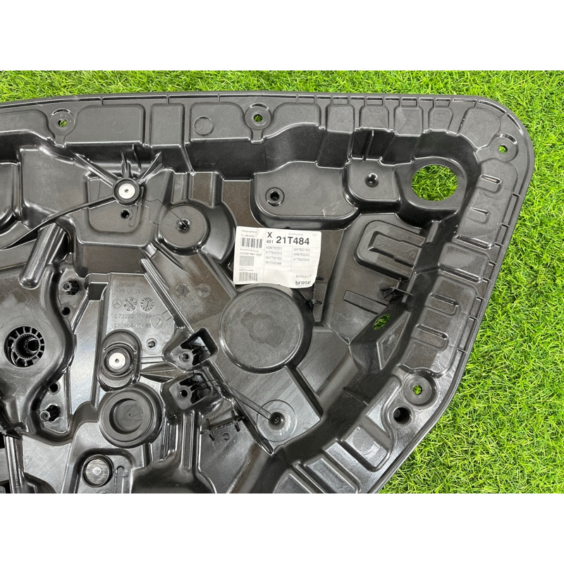 Механізм склопідйомника (кузов и элементы) Mercedes-Benz EQB 350 X243 2022 A2477300703