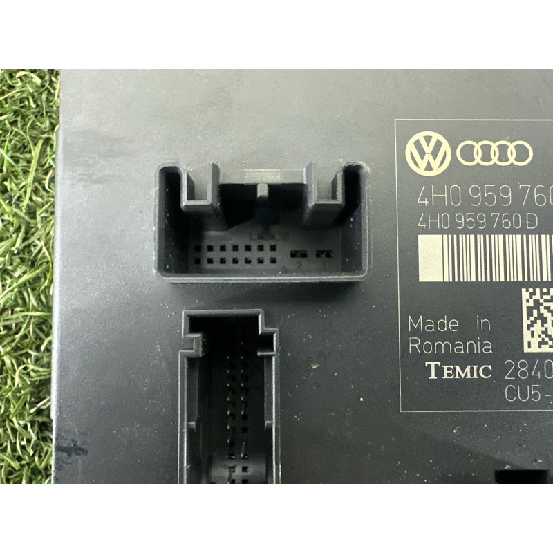 Блок управления сиденьем (электрика / блоки управления) Volkswagen Touareg NF 2013 3.0 Hybrid 4H0959760DZ03
