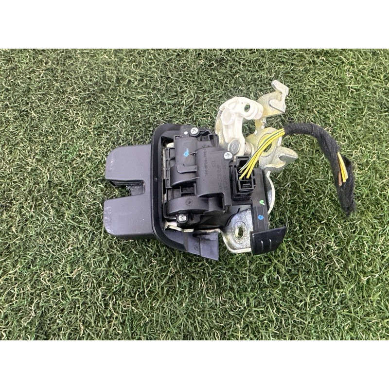 Замок багажника (кузов и элементы) AUDI Q7 4L 2011 3.0 TFSi 4F9827505