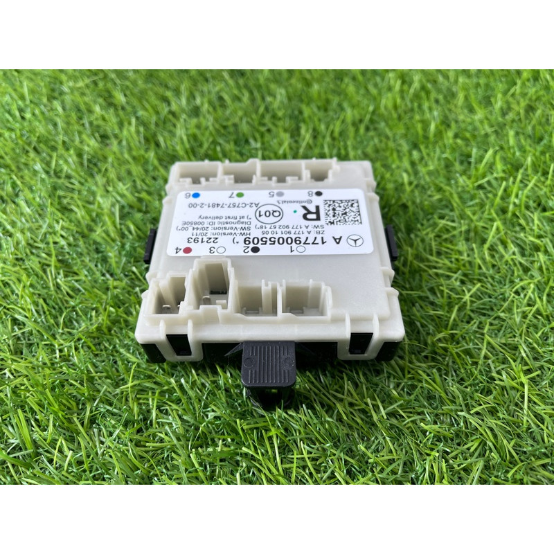 Блок управління дверима (электрика / блоки управления) Mercedes-Benz EQB 350 X243 2022 A1779008511