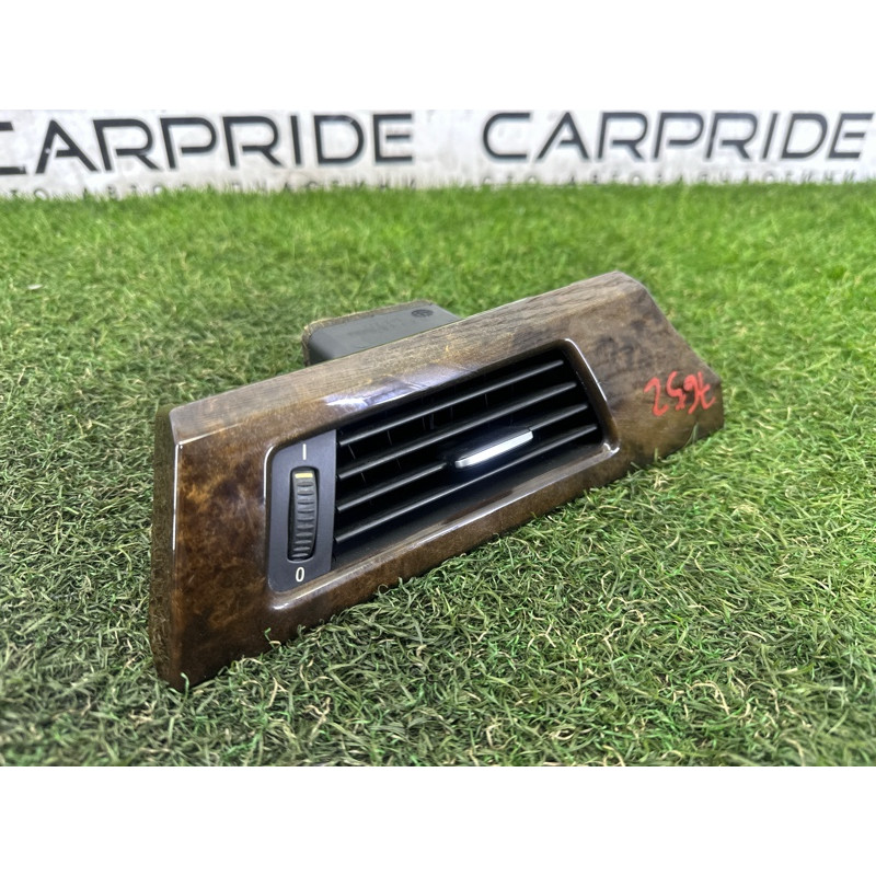 Дефлектор воздуховода (салон) BMW 3-series E90 2010 3.0 N54 51456985538