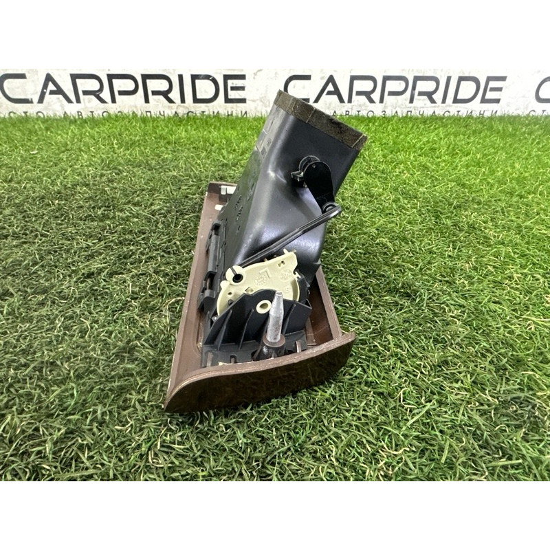 Дефлектор воздуховода (салон) BMW 3-series E90 2010 3.0 N54 51456985538