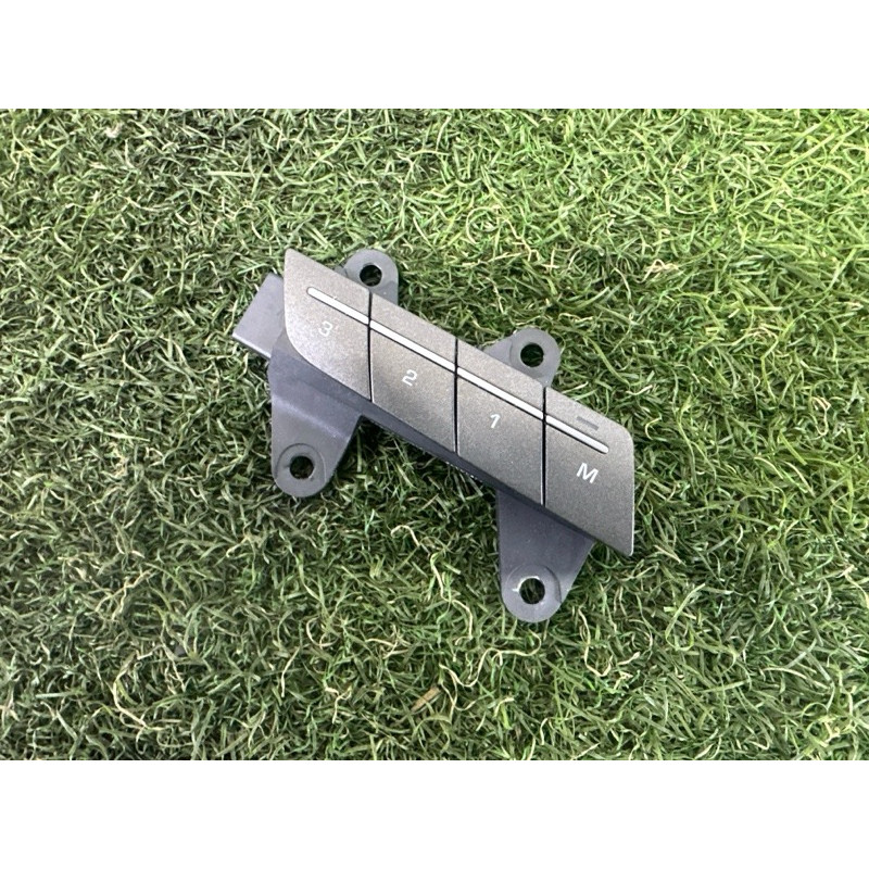 Кнопка памяти сидения (электрика / кнопки) LAND ROVER Range Rover Evoque L538 2016 2.0 LR055280