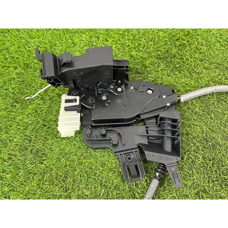 Замок дверей (кузов и элементы) Mercedes-Benz EQB 350 X243 2022 A0997203702