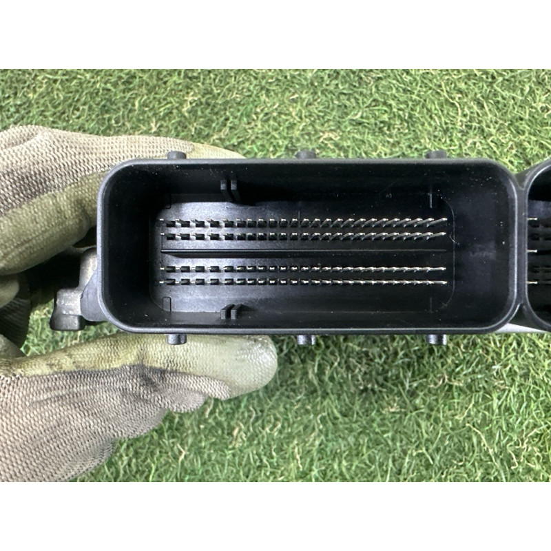 Блок управления двигателем (электрика / блоки управления) LAND ROVER Range Rover Evoque L538 2016 2.0 LR057872