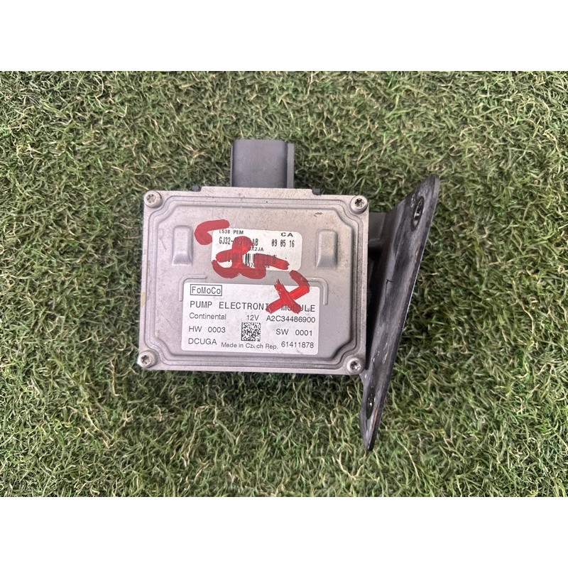 Блок управления топливным насосом (электрика / блоки управления) LAND ROVER Range Rover Evoque L538 2016 2.0 LR039218