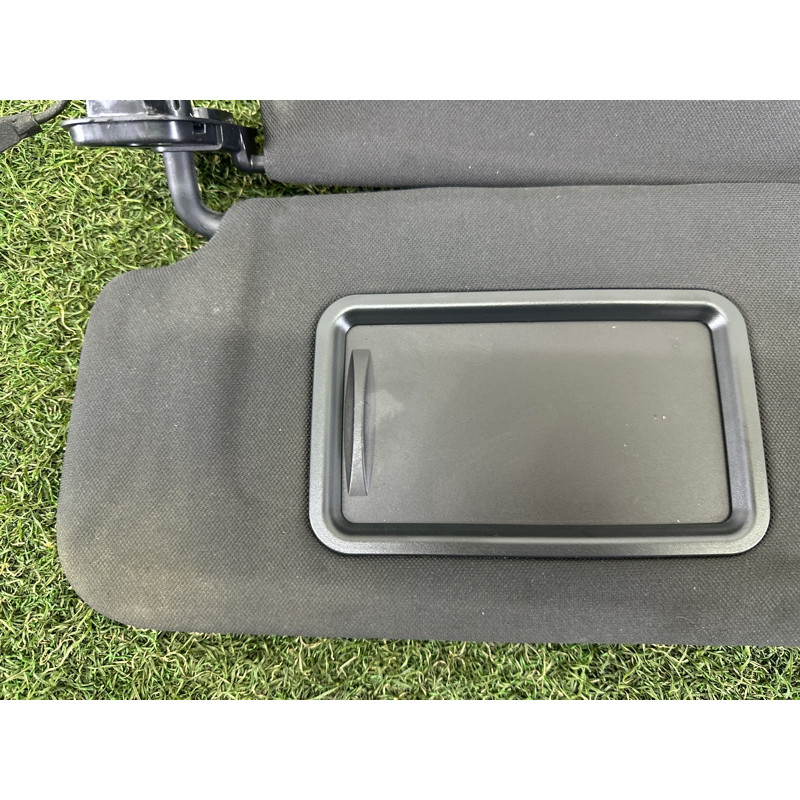 Козырек солнцезащитный (салон) LAND ROVER Range Rover L405 2016 5.0 LR088681