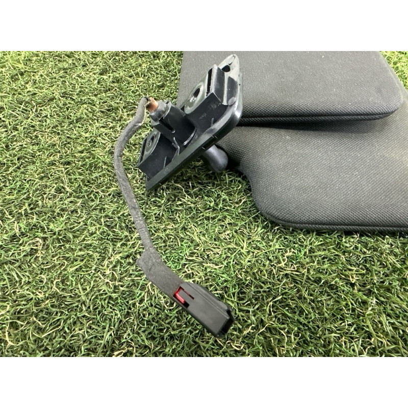 Козырек солнцезащитный (салон) LAND ROVER Range Rover L405 2016 5.0 LR088681