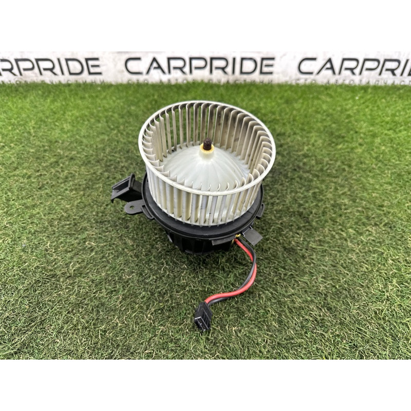 Мотор пічки (обігрів та кондиціювання) AUDI A4 B8 2013 2.0 TFSI 8T1820021