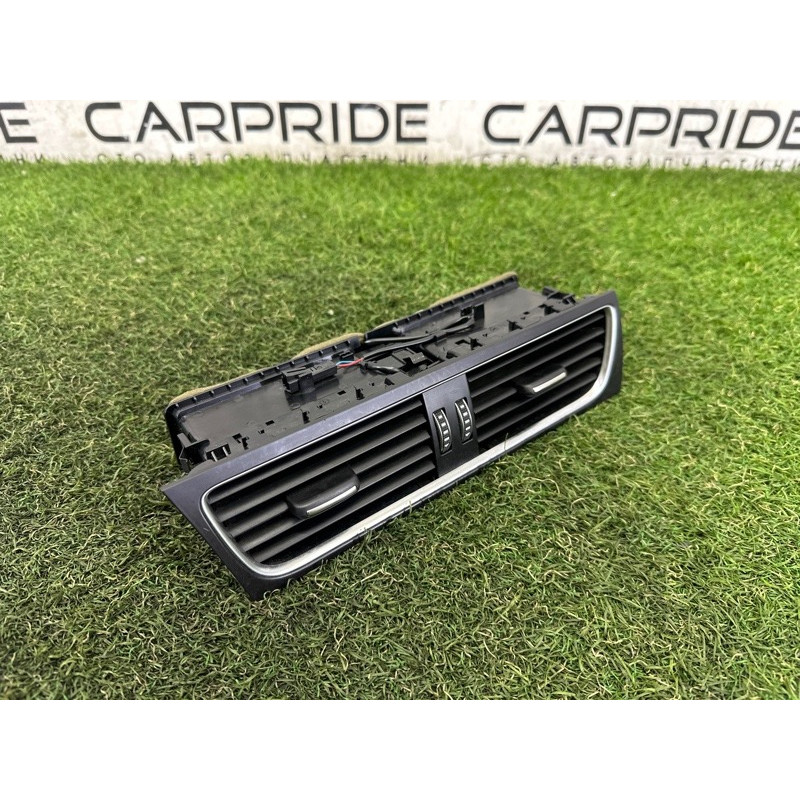 Центральный дефлектор салона (салон) AUDI A4 B8 2013 2.0 TFSI 8T1820951EWVF