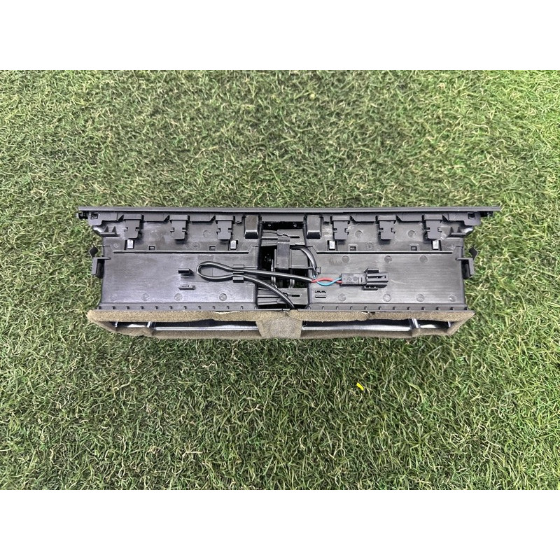 Центральный дефлектор салона (салон) AUDI A4 B8 2013 2.0 TFSI 8T1820951EWVF