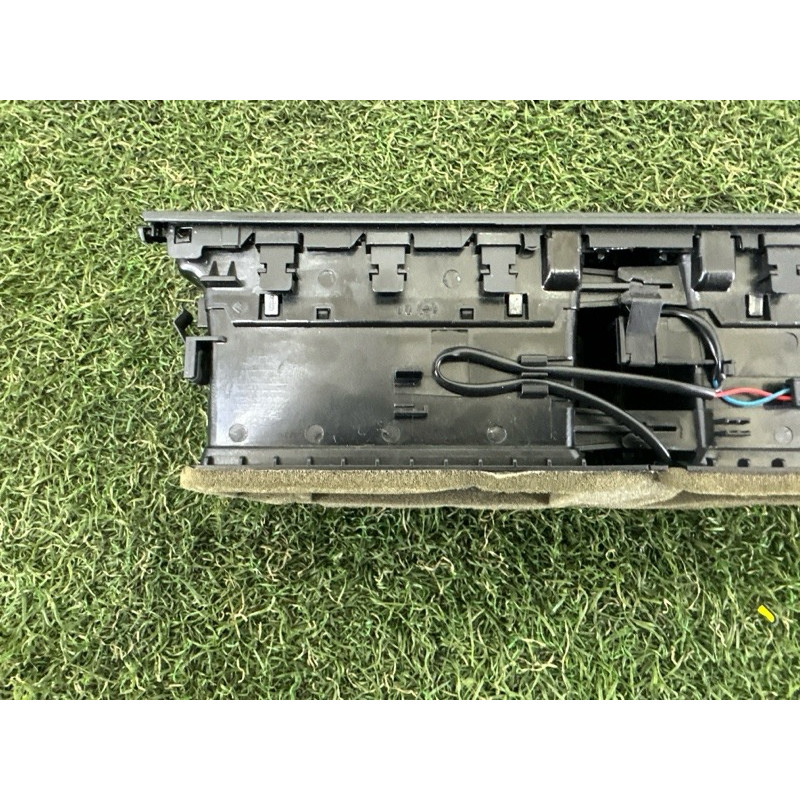 Центральный дефлектор салона (салон) AUDI A4 B8 2013 2.0 TFSI 8T1820951EWVF