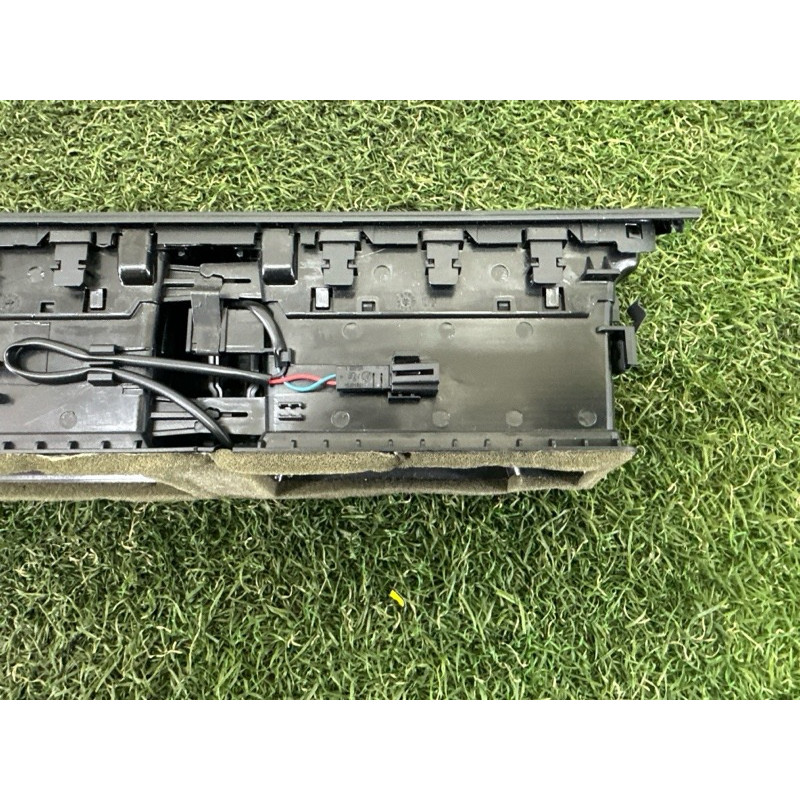 Центральный дефлектор салона (салон) AUDI A4 B8 2013 2.0 TFSI 8T1820951EWVF