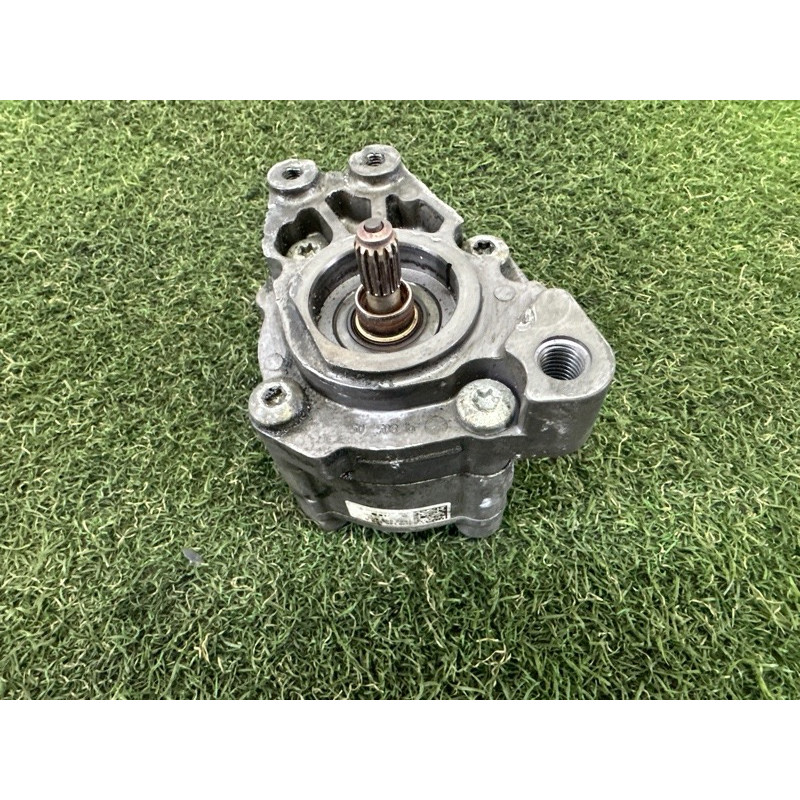 Насос гидроусилителя руля (рулевое управление) AUDI A8 D4 2011 4.2 CDRA 4H0145155A