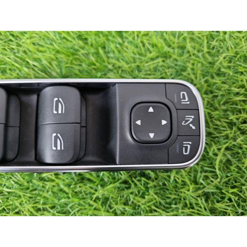 Блок управления стеклоподъемниками (электрика / блоки управления) Mercedes-Benz EQB 350 X243 2022 A16790598039051