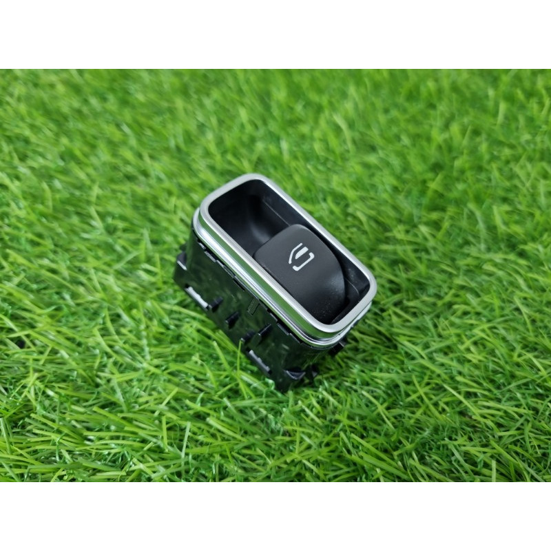 Кнопка склопідйомника (электрика / кнопки) Mercedes-Benz EQB 350 X243 2022 A16790502019051