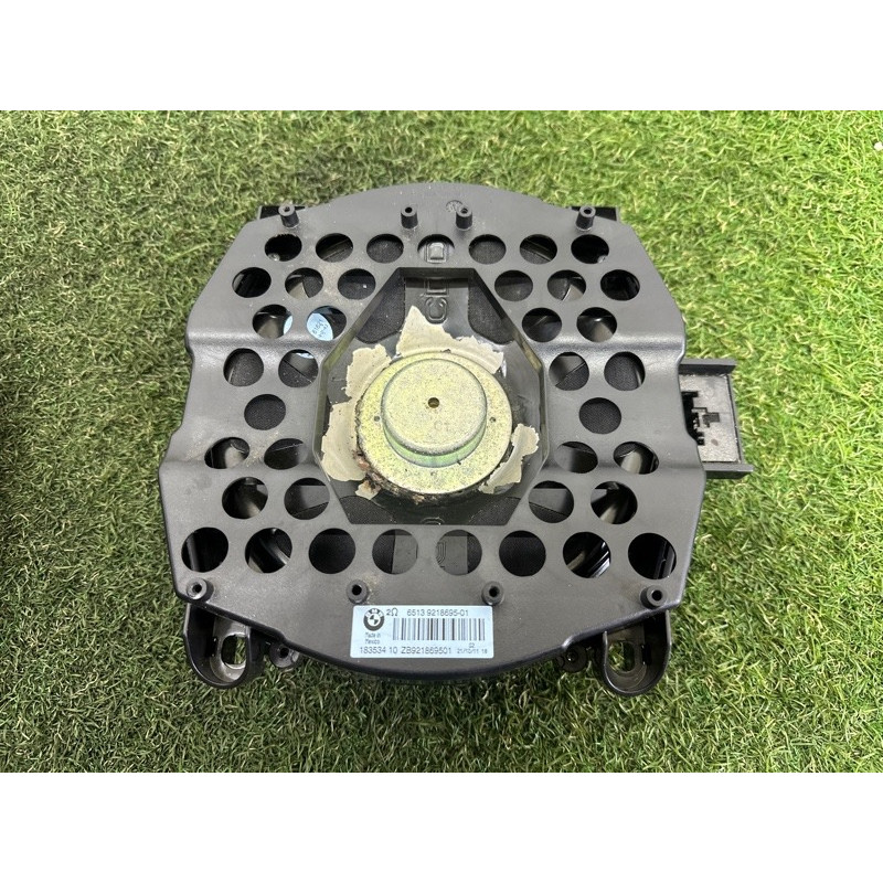 Сабвуфер (электрика) BMW X5 E70 2012 3.0 N55B30 65139218695