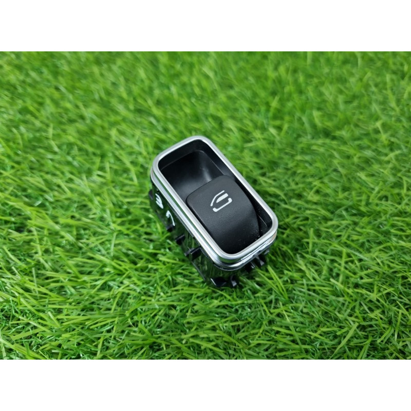 Кнопка склопідйомника (электрика / кнопки) Mercedes-Benz EQB 350 X243 2022 A16790502019051