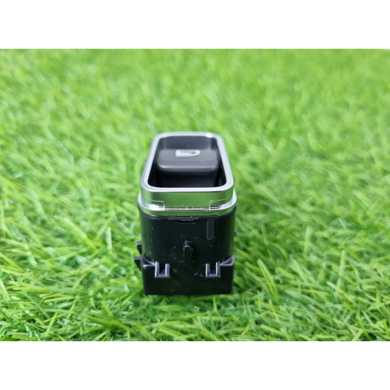 Кнопка склопідйомника (электрика / кнопки) Mercedes-Benz EQB 350 X243 2022 A16790502019051