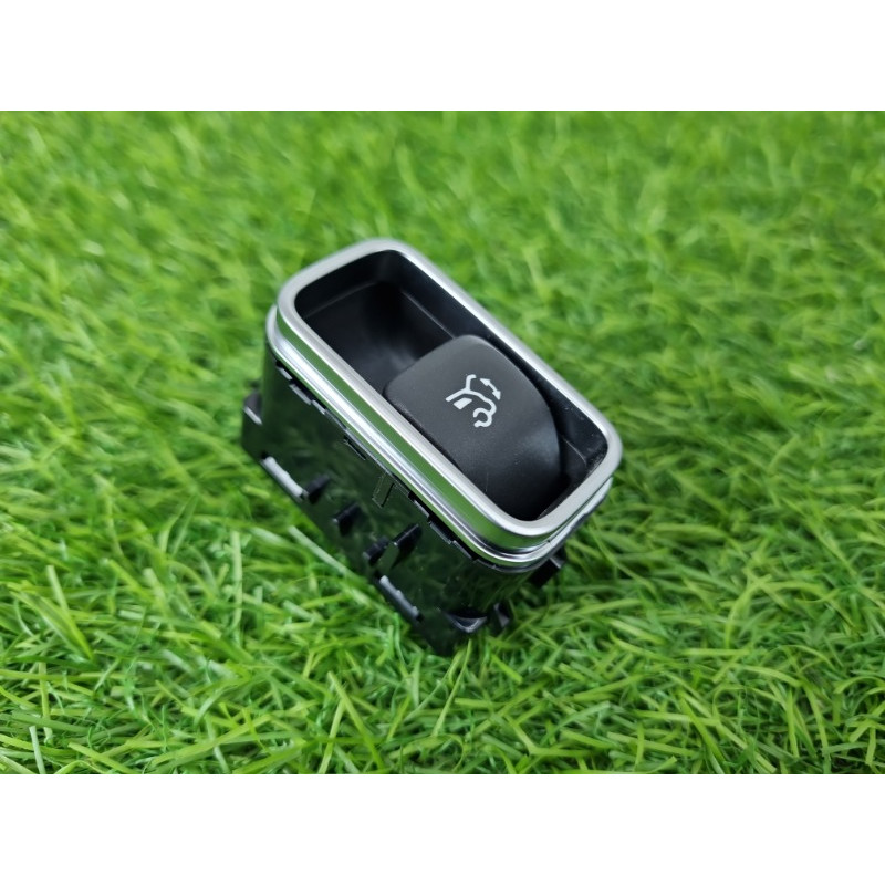 Кнопка открывания крышки багажника (электрика / кнопки) Mercedes-Benz EQB 350 X243 2022 A16782057029051