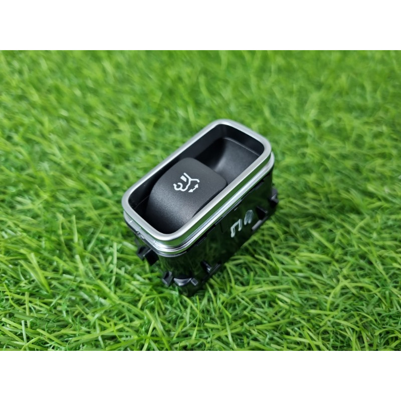 Кнопка открывания крышки багажника (электрика / кнопки) Mercedes-Benz EQB 350 X243 2022 A16782057029051