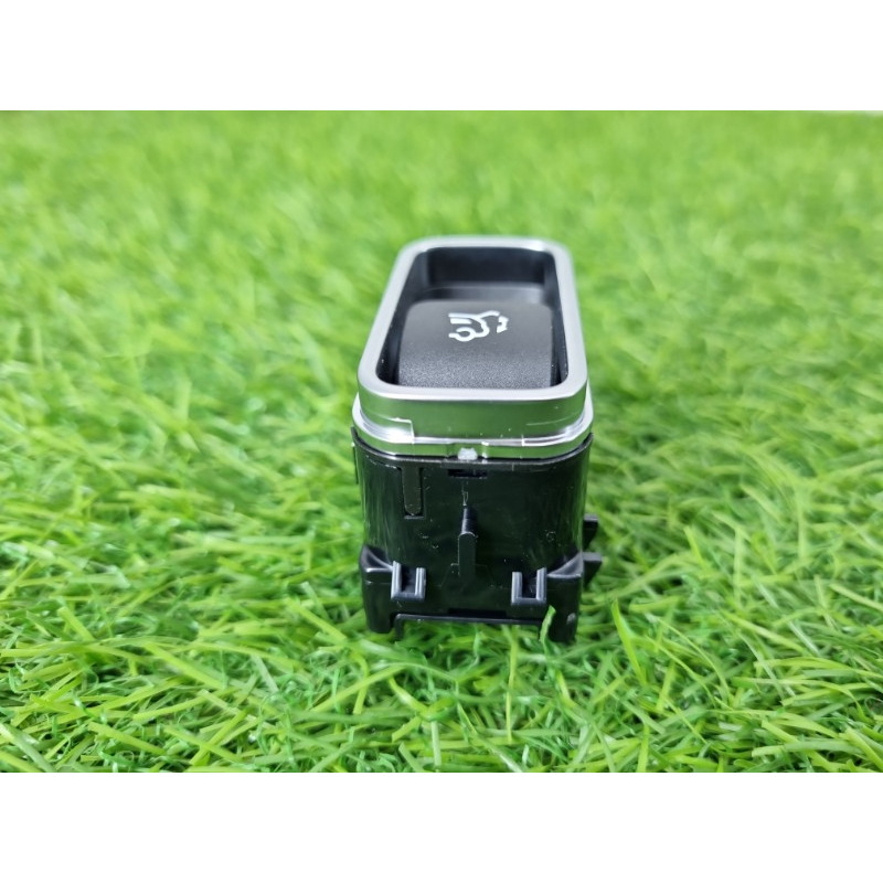 Кнопка открывания крышки багажника (электрика / кнопки) Mercedes-Benz EQB 350 X243 2022 A16782057029051