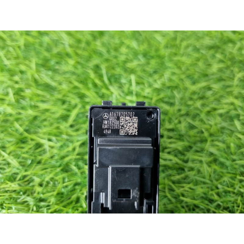 Кнопка открывания крышки багажника (электрика / кнопки) Mercedes-Benz EQB 350 X243 2022 A16782057029051