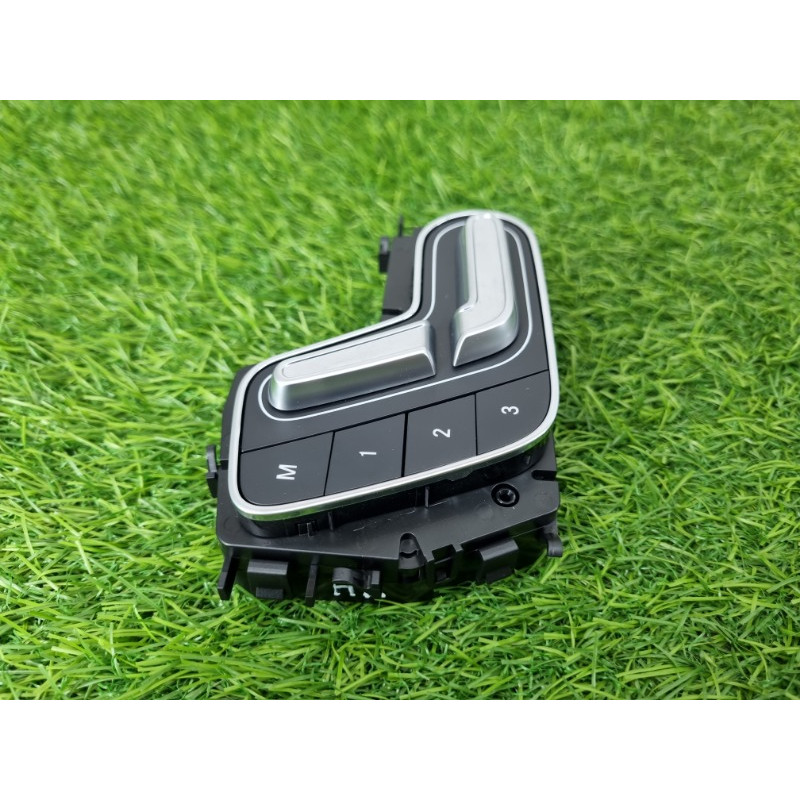 Блок управління сидінням (электрика / блоки управления) Mercedes-Benz EQB 350 X243 2022 A17790565009107