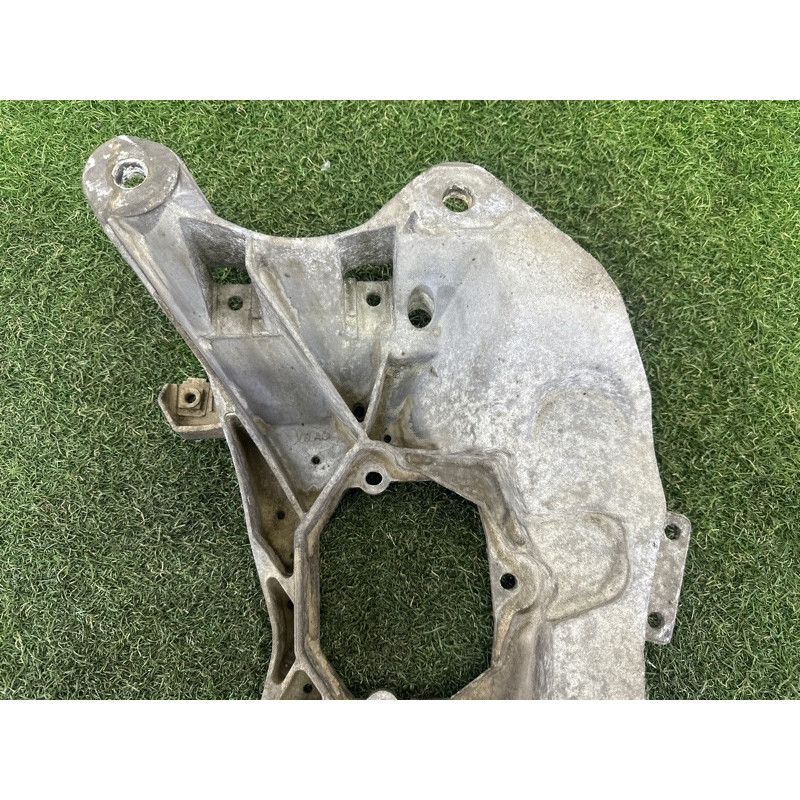 Траверса (трансмиссия) AUDI A8 D4 2011 4.2 CDRA 4H0399263L