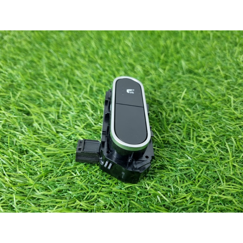 Блок управління підігрівом сидіння (электрика / блоки управления) Mercedes-Benz EQB 350 X243 2022 A17790567009107