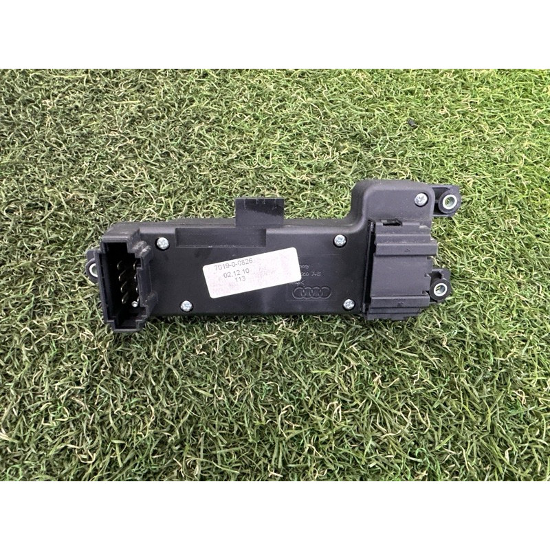 Блок регулировки сидения (закрытая категория) AUDI Q7 4L 2011 3.0 TFSi 4L09597484PK