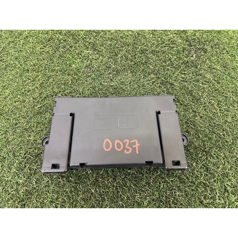 Блок предохранителей (электрика) LAND ROVER Range Rover L405 2016 5.0 LR069016