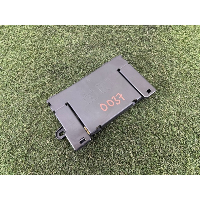 Блок предохранителей (электрика) LAND ROVER Range Rover L405 2016 5.0 LR069016