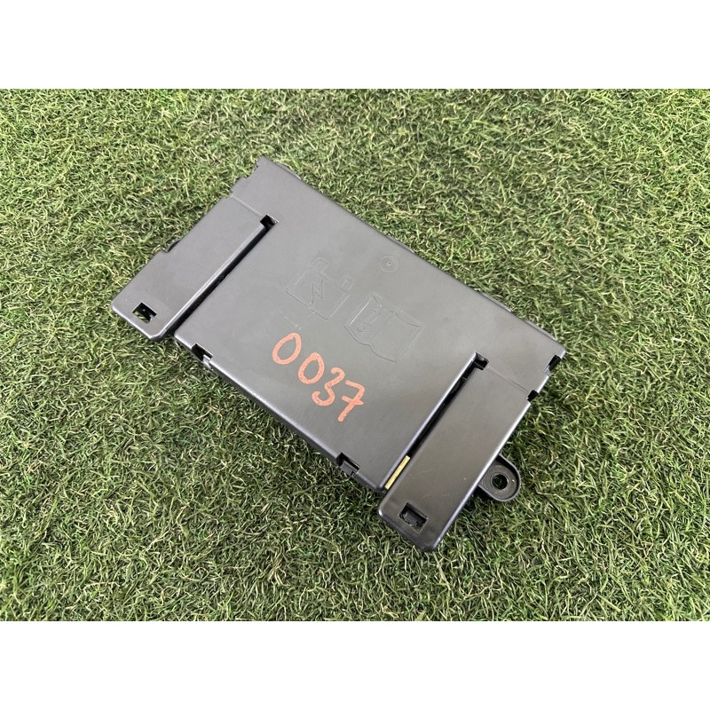 Блок предохранителей (электрика) LAND ROVER Range Rover L405 2016 5.0 LR069016