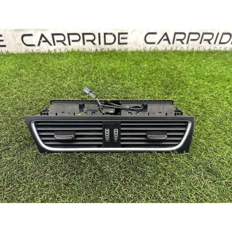 Центральный дефлектор салона (салон) AUDI A4 B8 2014 2.0 TFSI 8T1820951EWVF