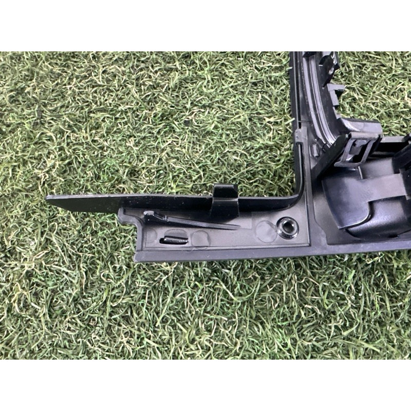 Накладка центральной консоли (салон) AUDI A4 B8 2014 2.0 TFSI 8K0864261DV10