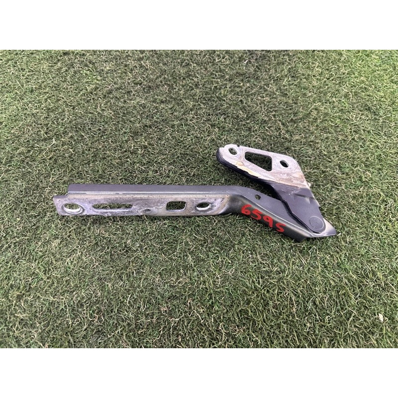 Петля капота (кузов и элементы) AUDI Q7 4L 2011 3.0 TFSi 4L0823302