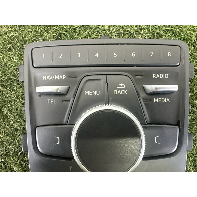 Блок кнопок мультимедиа (электрика / блоки управления) AUDI A4 B9 2017 2.0 TFSI 8W0919614N