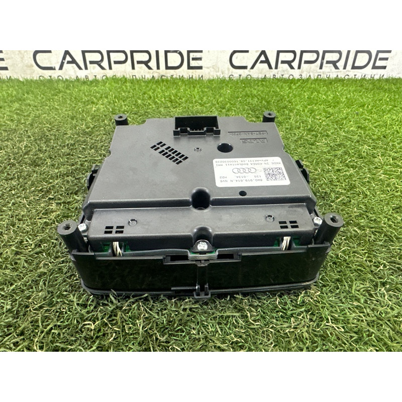 Блок кнопок мультимедиа (электрика / блоки управления) AUDI A4 B9 2017 2.0 TFSI 8W0919614N