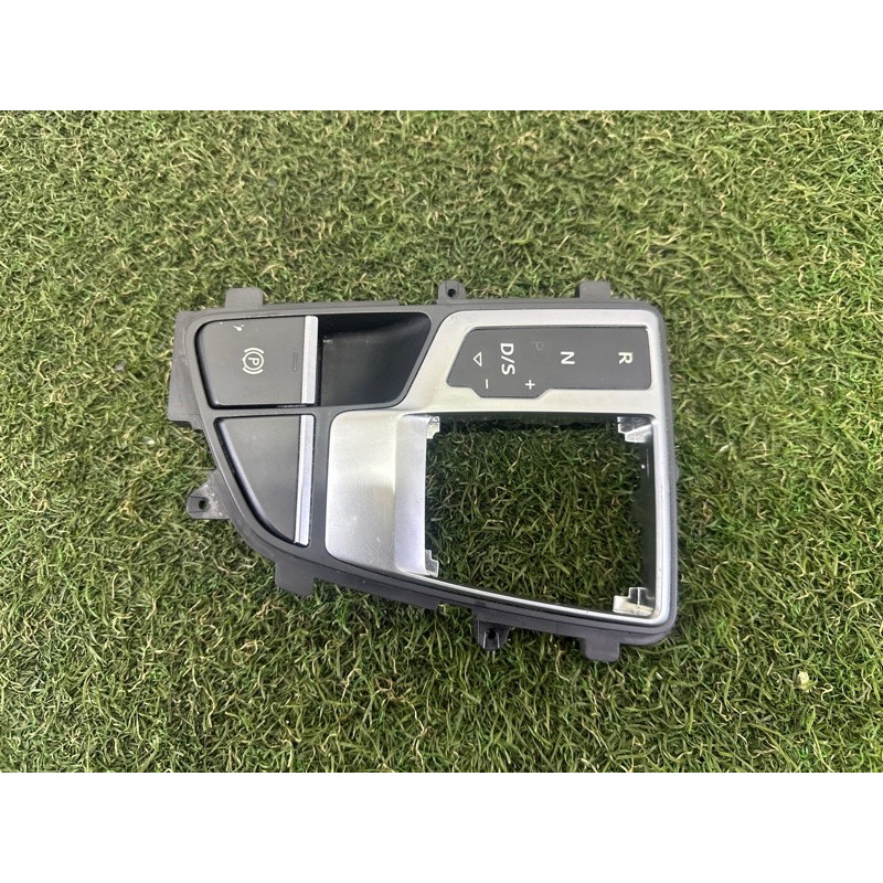 Рамка АКПП (салон) AUDI A4 B9 2017 2.0 TFSI 8W1713111CMNC