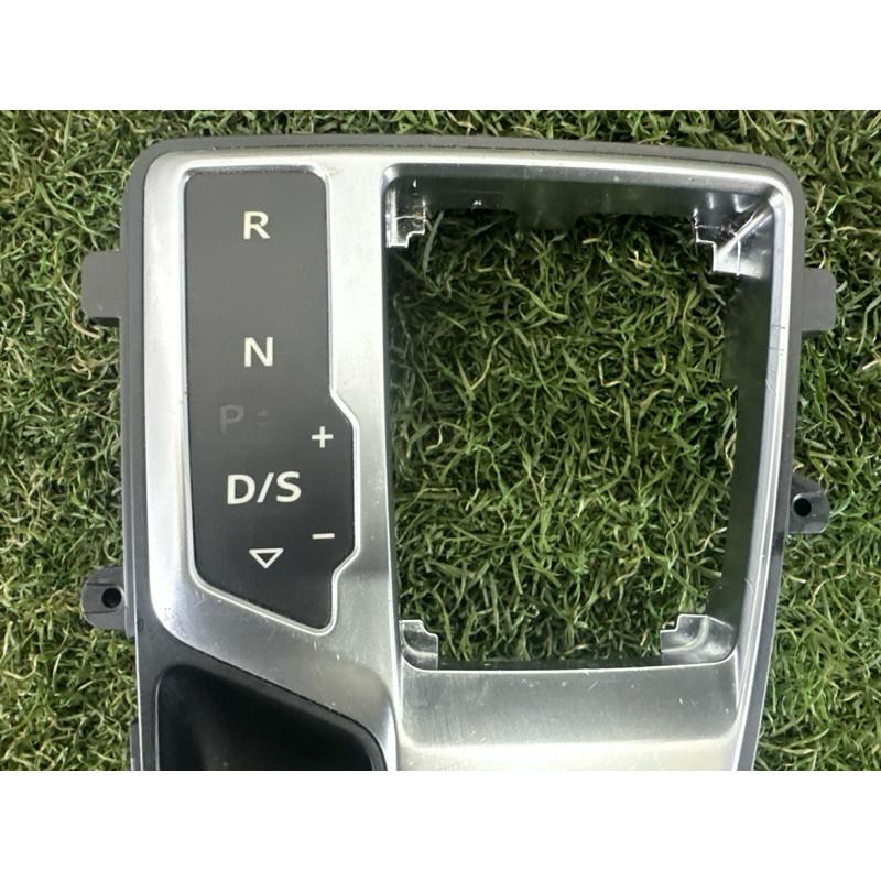 Рамка АКПП (салон) AUDI A4 B9 2017 2.0 TFSI 8W1713111CMNC