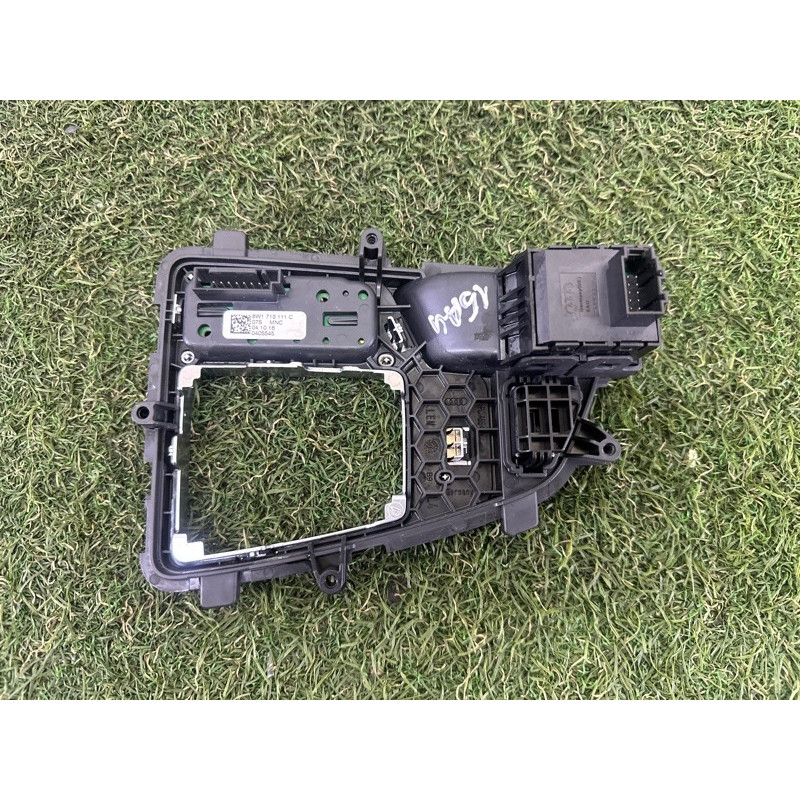 Рамка АКПП (салон) AUDI A4 B9 2017 2.0 TFSI 8W1713111CMNC