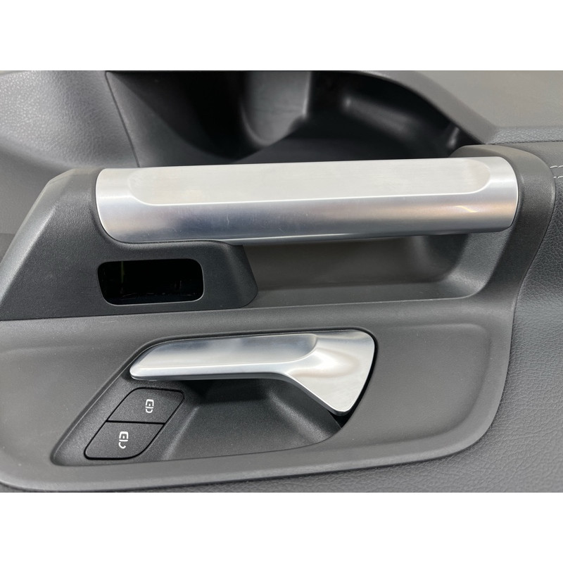 Дверная карта (салон) Mercedes-Benz EQB 350 X243 2022 A24773037039051