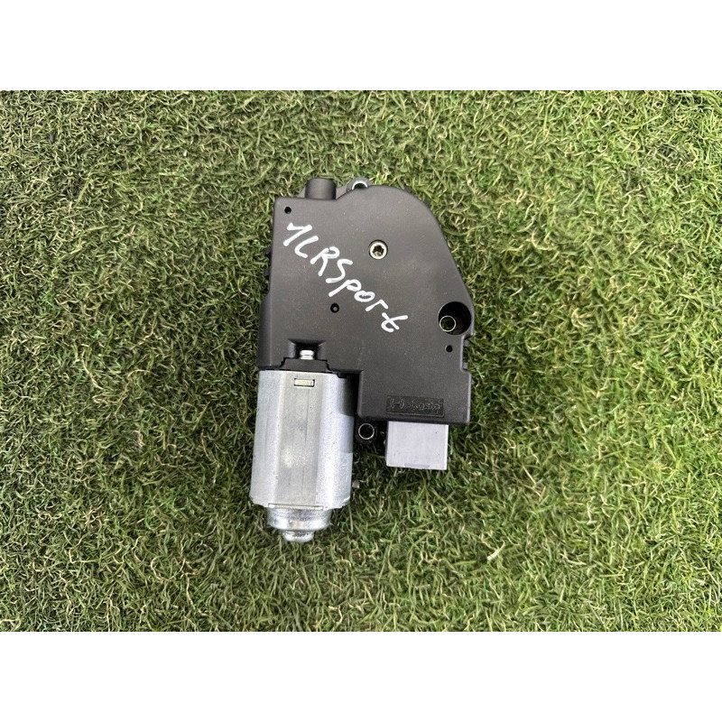 Мотор люка (электрика) LAND ROVER RANGE ROVER Sport L494 2016 3.0 Diesel LR038280