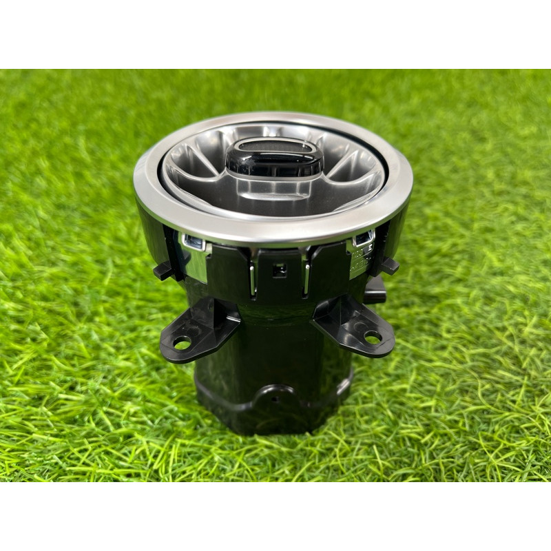 Центральный дефлектор салона (салон) Mercedes-Benz EQB 350 X243 2022 A17783065029051