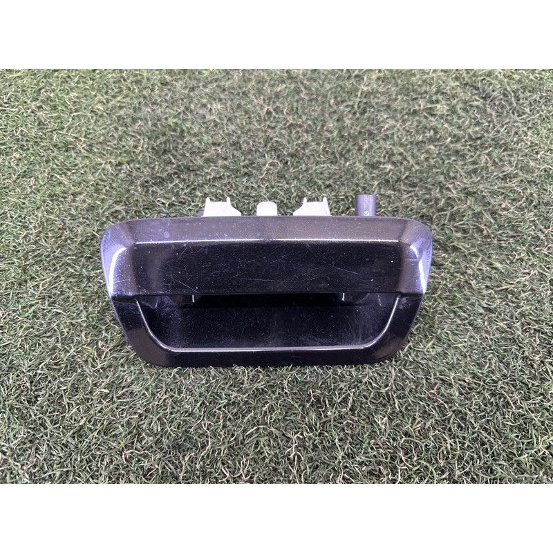 Кнопка відкривання кришки багажника (електрика / кнопки) Jeep Grand Cherokee WK2 2018 3.6 1YK38KXJAE