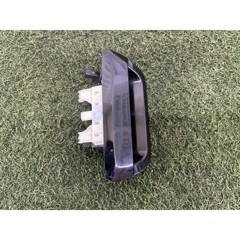 Кнопка відкривання кришки багажника (електрика / кнопки) Jeep Grand Cherokee WK2 2018 3.6 1YK38KXJAE